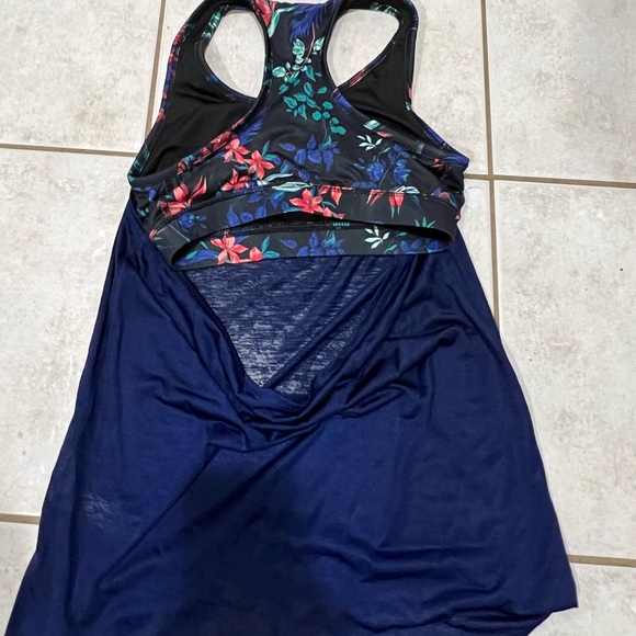 Workout tank and vest - Picture 2 of 6